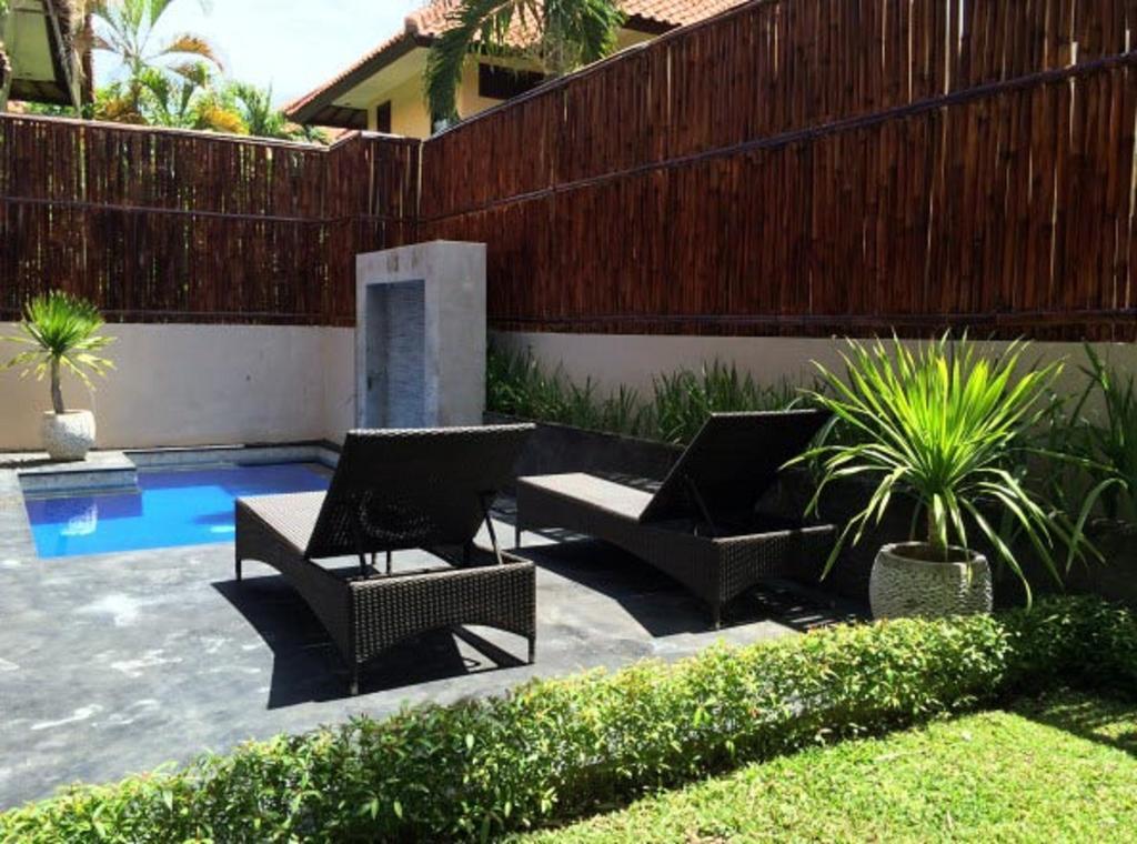 Kuta Holiday Villas Exterior foto
